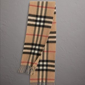 Like new Burberry cashmere scarf
